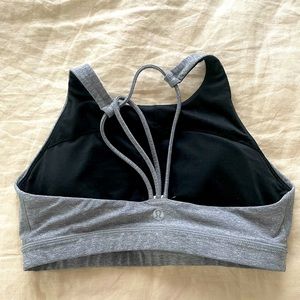 Lululemon sports bra size 6